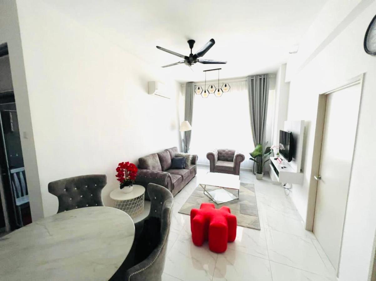 Deena Suite At Troika ,Кота-Бару Экстерьер фото
